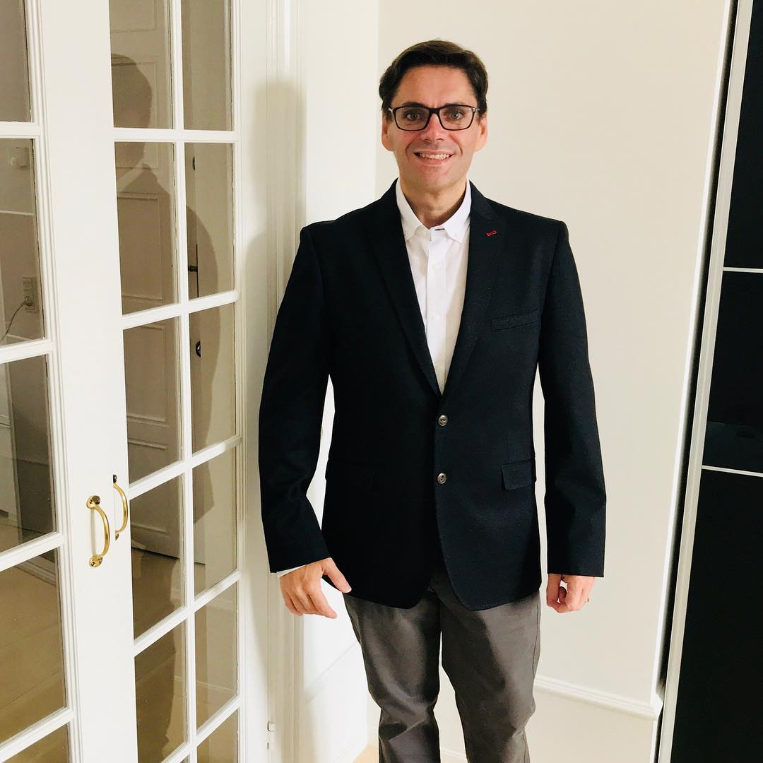 I am now exactly ½ the weight I was in 2011 … lost about 85kg since then, quite something!!