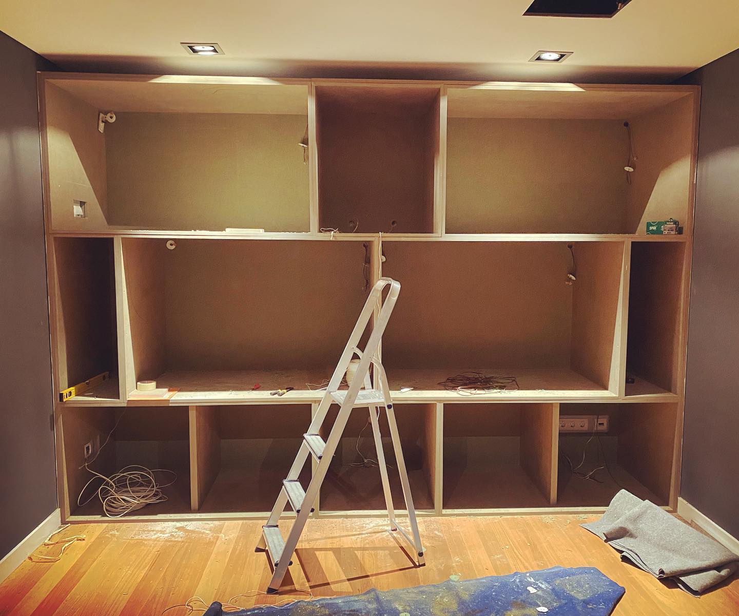 Long day, but these are coming out great, awesome job the guys are doing