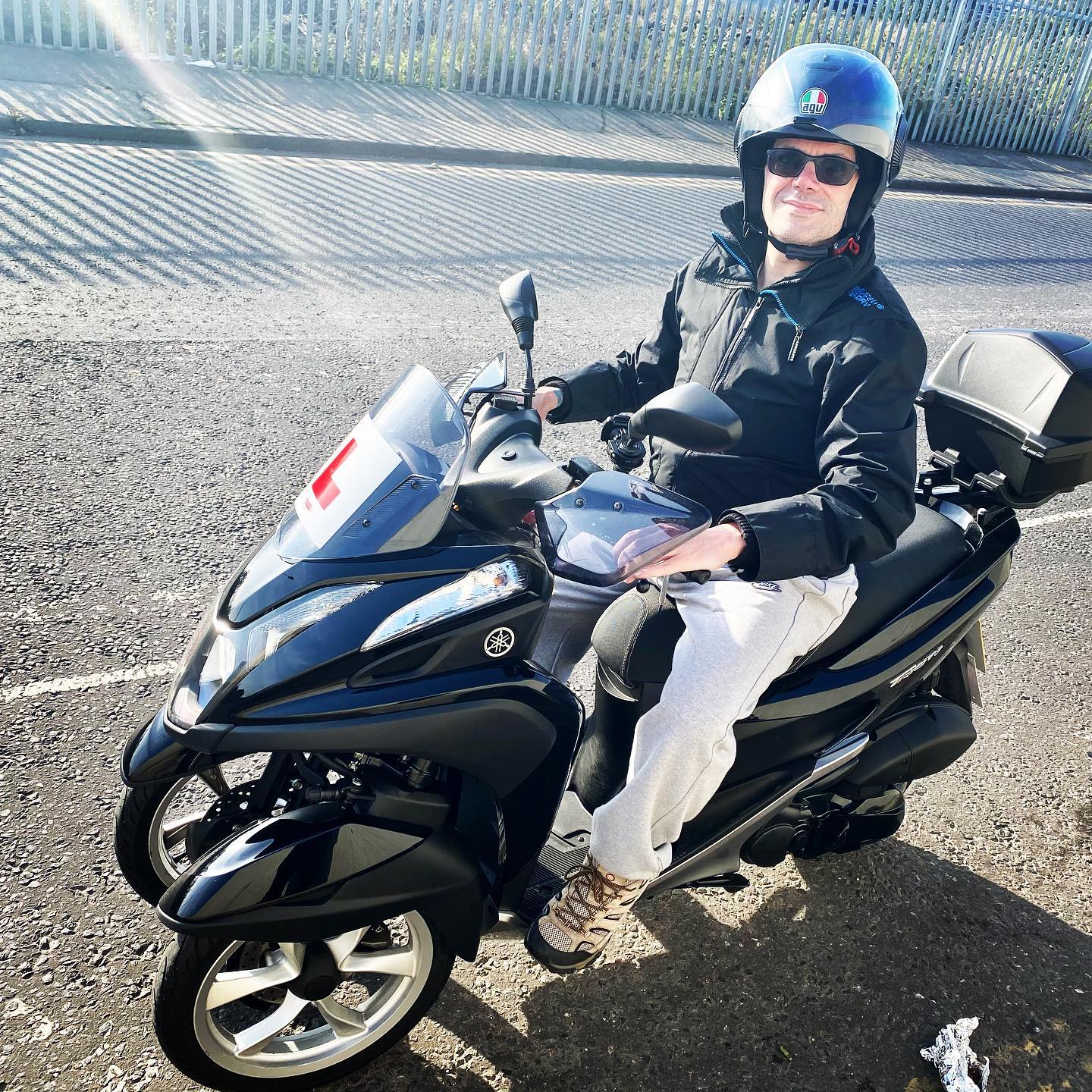 Riding a bit around London today with @valdireneshipitoski