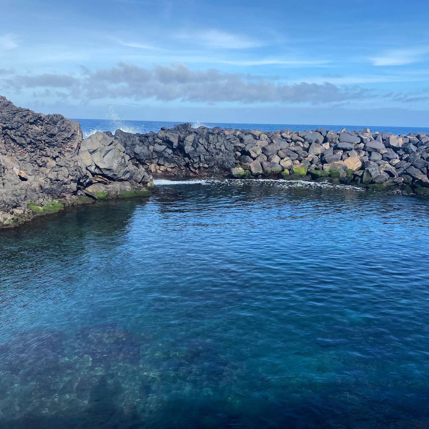 Poços today, the water is super clear, gorgeous day 🌞