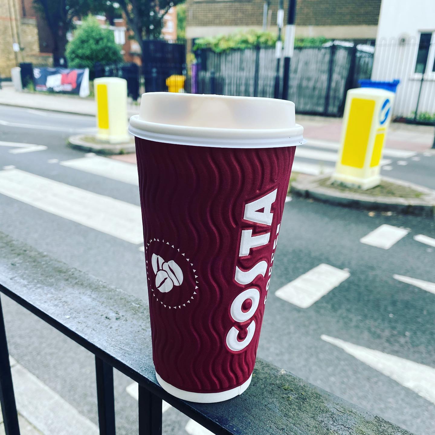 Perhaps one of the few good perks of being back in London… BIG cups of coffee, not those tiny sample size ones I was getting on PDL, #GrupoAnjos needs bigger cups