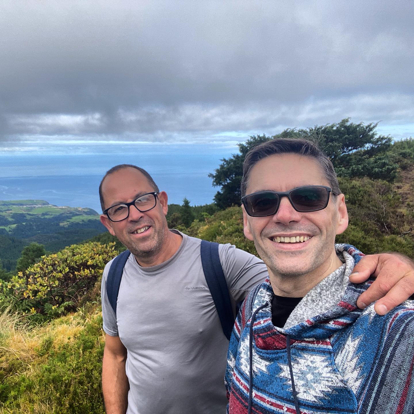 The two Carlos cousins