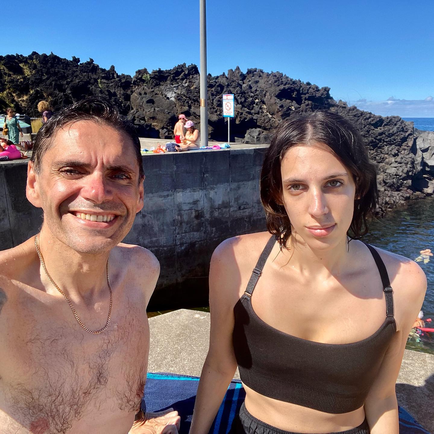 Enjoying the sun at the end of the day 🌞