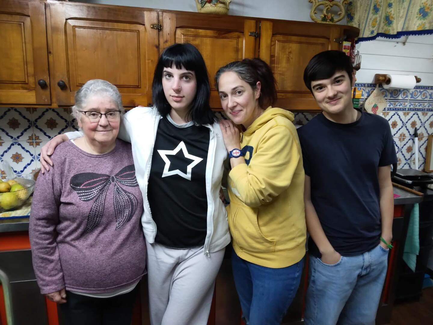 Sierra went visit her Vovó and Madrinha yesterday, as today she returns to the states.