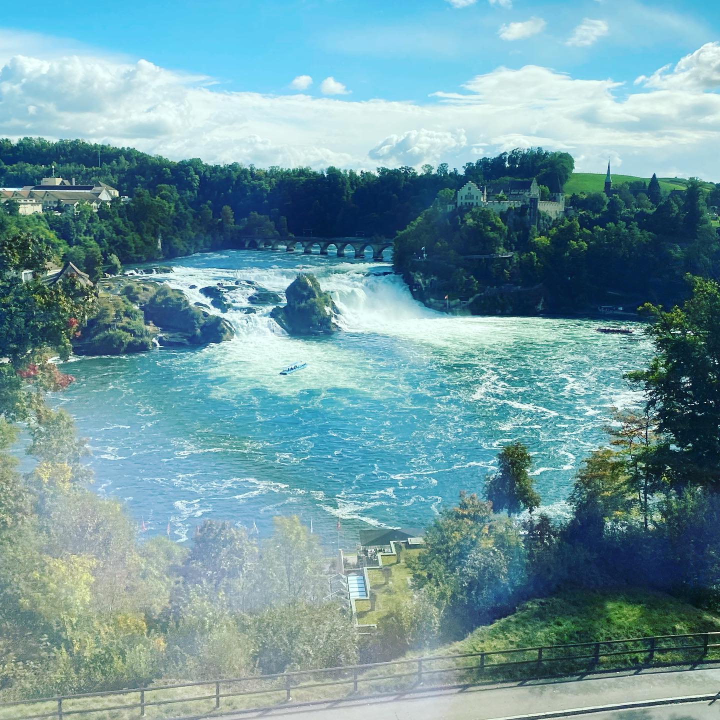 The waterfall in Schaffhausen, get a great view from the 🚂