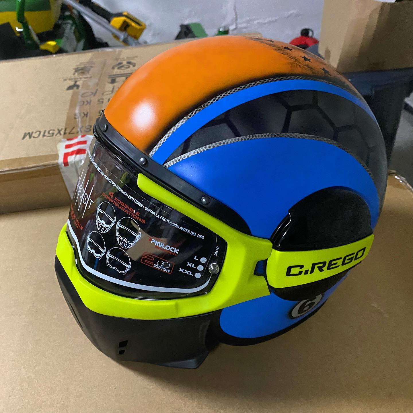 XMAS came earlier!!, what an outstanding helmet paintjob to match my bike