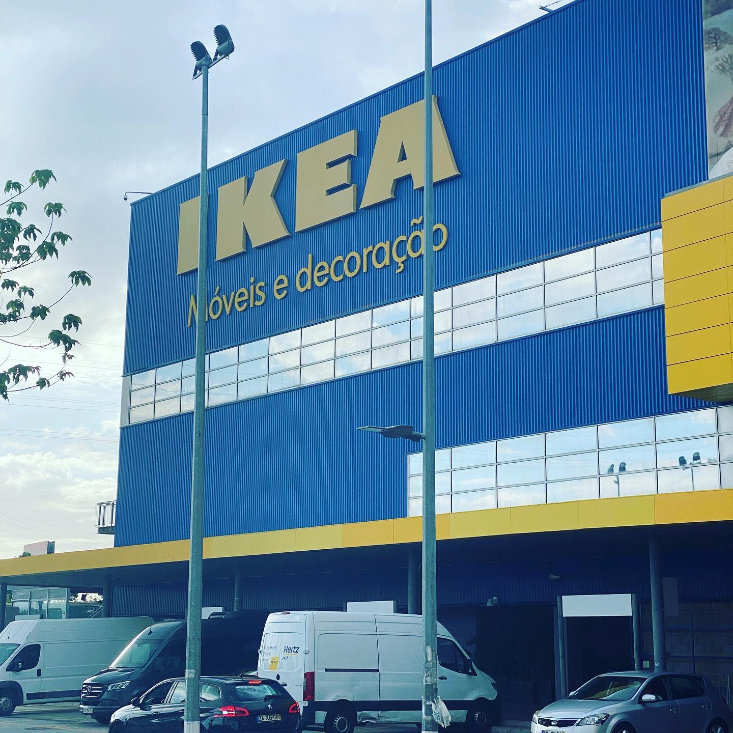 So where did I decide to go for my last night in Porto ?? … Ikea of course !