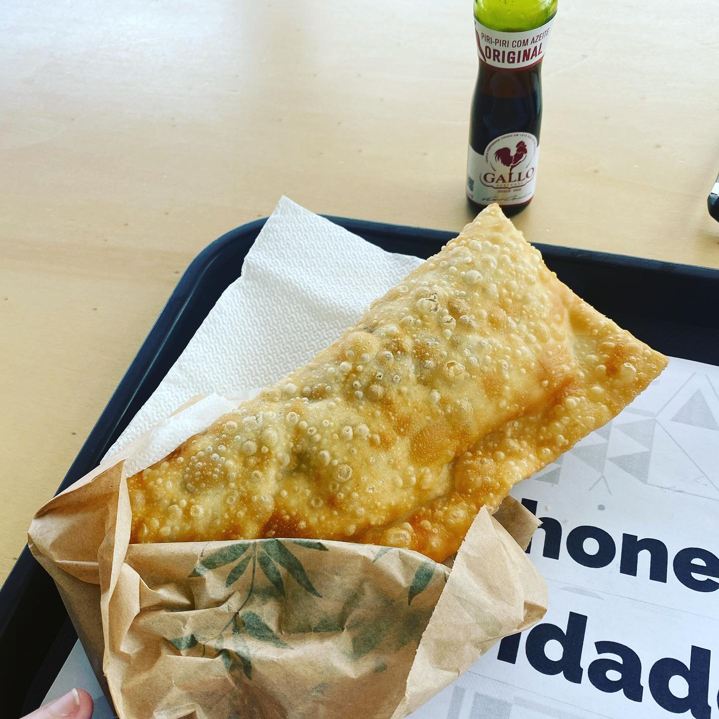 This is one of the simplest meals one can have, but for me it’s a favourite!! Pastel de Vento