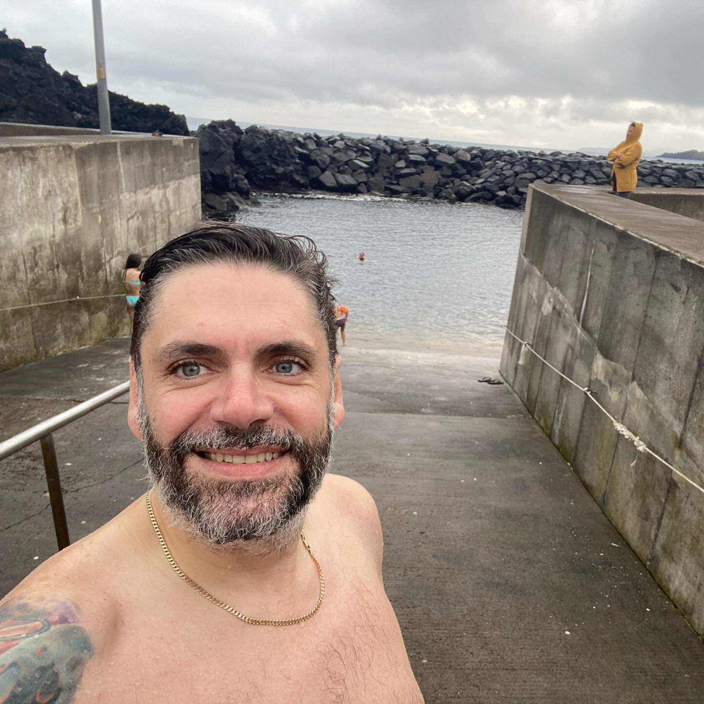 Primeiro banho do ano já no está feito